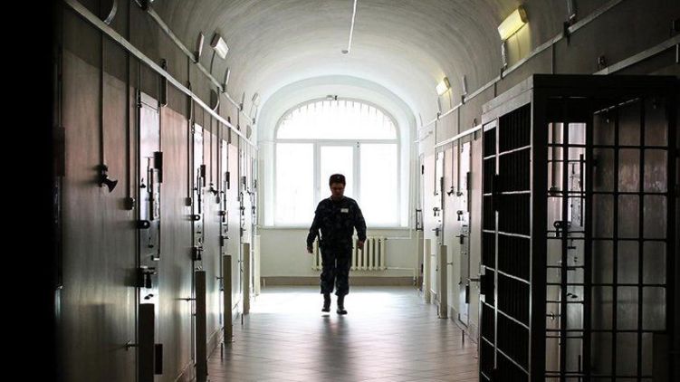 Адвокатам разрешать ходить в СИЗО во время карантина, фото: podrobnosti.ua