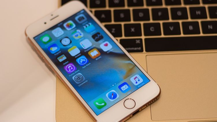 Выход iPhone 12 сорван из-за пандемии. Фото: pixabay