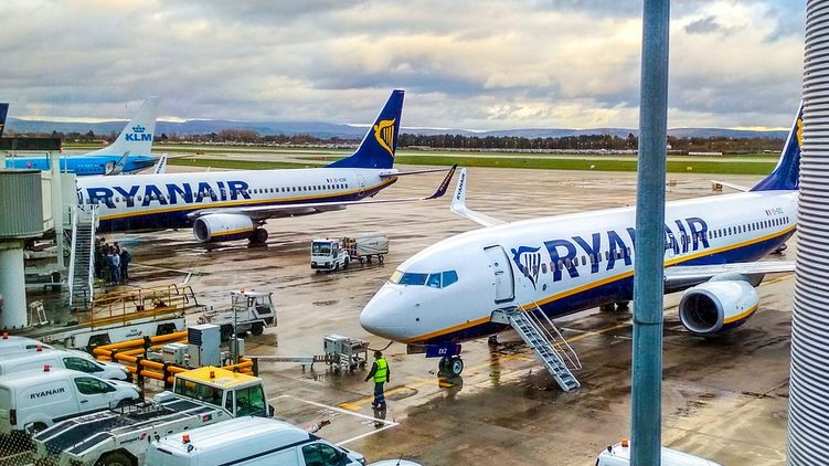 Ryanair возобновит половину маршрутов из Украины. Фото: Pixabay