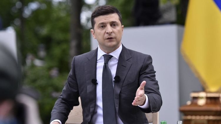 Зеленский назвал нардепа Лероса аферистом. Фото: "Страна"
