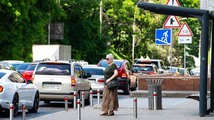 Ослабление карантина возможно лишь в 13 регионах Украины. Фото: Страна