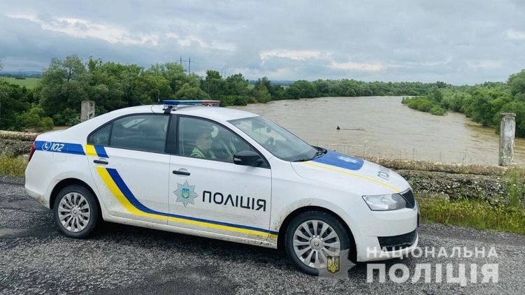В Киеве сообщили о 4 подозрительных пакетах за день. Фото: Facebook