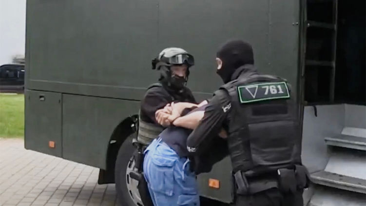 Всего под Минском были задержаны 32 человека, которые белорусские спецслужбы называет "наемниками ЧВК "Вагнер". Фото: РБК