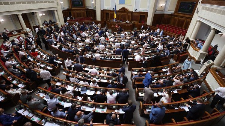 САП открыло уголовные дела против семи экс-нардепов. Фото: Страна