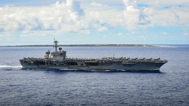 На борту авианосца "Рузвельт" снова коронавирус, фото: US Navy