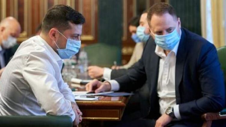Президент Украины и глава ОПУ сейчас находятся в больнице. Фото: сайт ОП