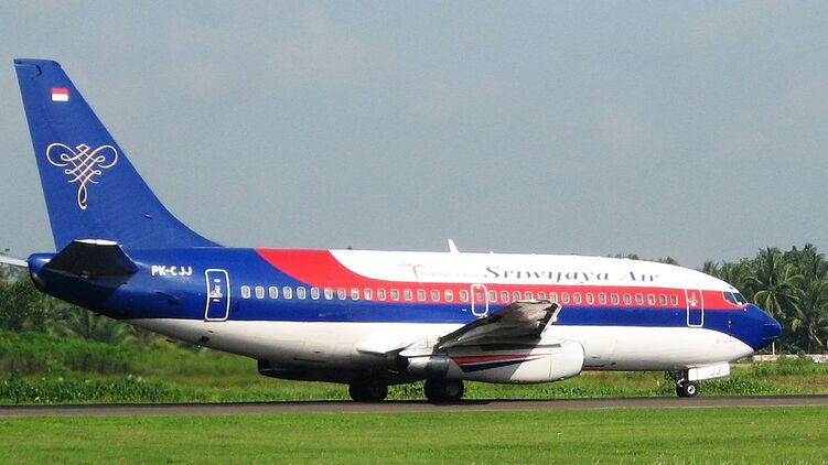 Самолет Sriwijaya Air упал в воду