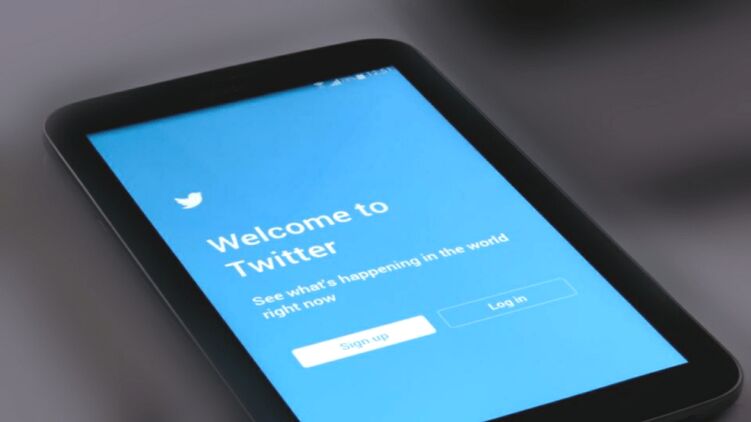 Twitter забанил аккаунт посольства Китая в США. Фото: pxhere.com
