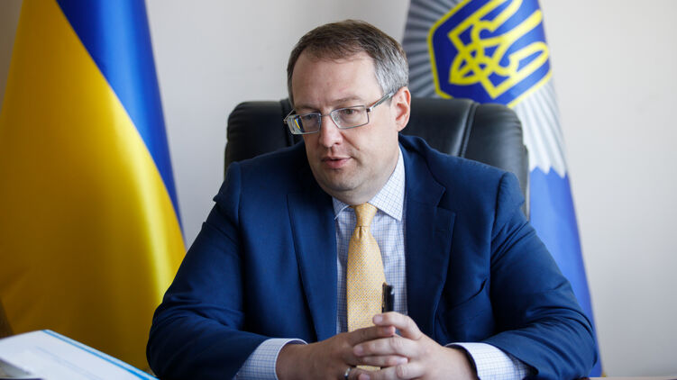 Судя по словам Геращенко, сторонники радикала смогут приблизиться к ОП. Фото: МВД