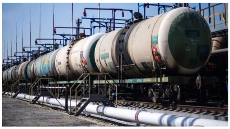 Цены на нефть растут на торгах в понедельник. Фото: facebook.com