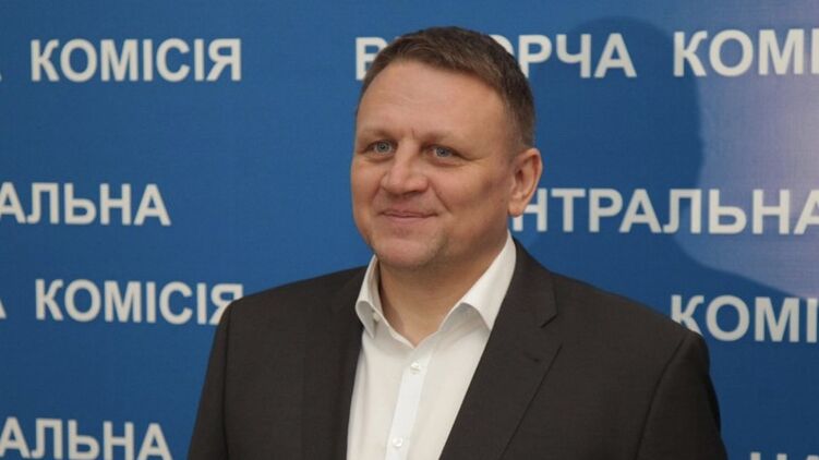 Шевченко, по данным экзитпола, набрал 32,4% голосов. Фото: Facebook