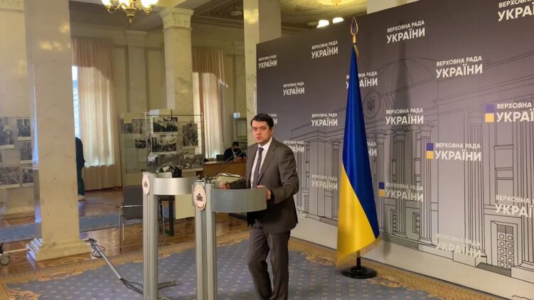 Разумков ответил на вопросы "Страны" Фото: скриншот с видео