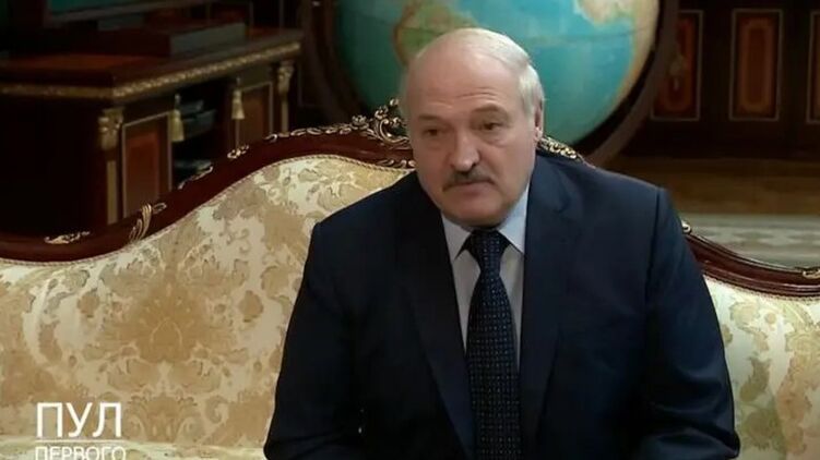 Лукашенко рассказал, что подпишет декрет о передаче власти Совбезу в экстренной ситуации. Скриншот из видео