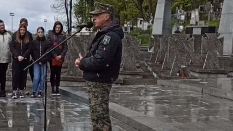 Во Львове анонсировали марш последователей дивизии СС "Галичина" по Донецку и Москве. Фото: youtube.com/Варіанти Львів