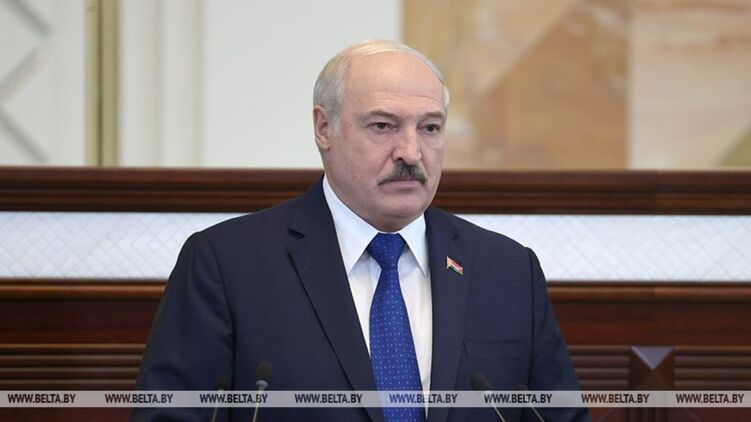 Александр Лукашенко встретился с парламентариями, членами Конституционной комиссии. Фото: БелТА