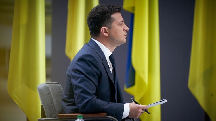 Зеленский не хочет подписывать инициированный им же закон. Фото: ОП