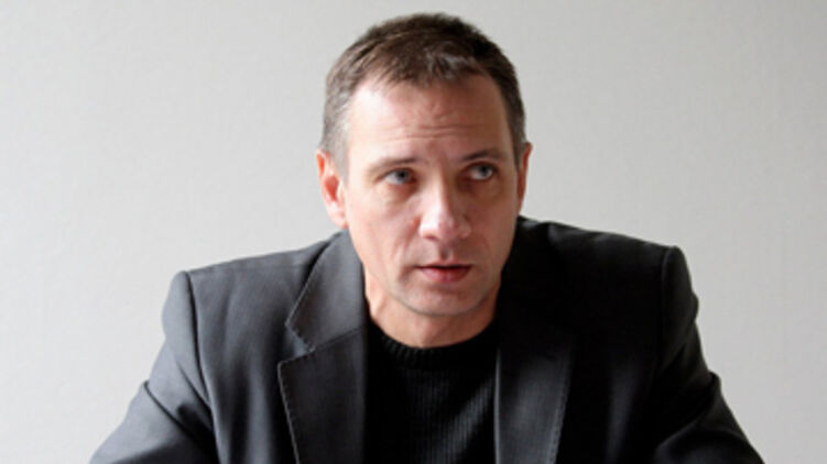 Роман Родина  назвал три основания для выдачи ковид-сертификата. Фото: apteka.ua