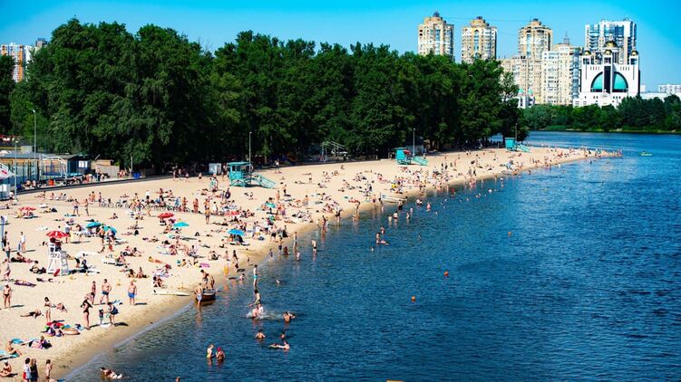 В большинстве регионов сохранится жара и будет без осадков. Фото: "Страна"