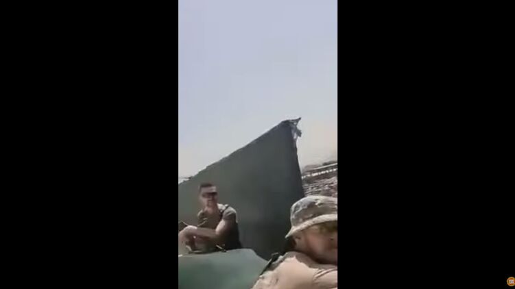Мужчины заверили, что они не из ЧВК. Скриншот