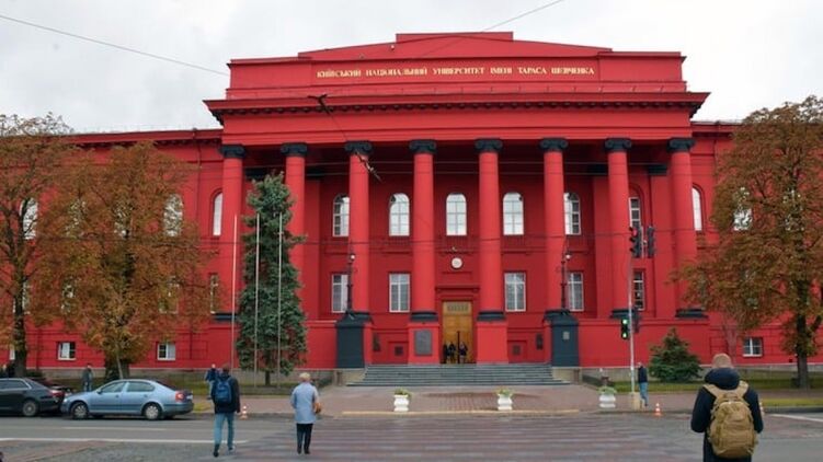 В вузе сослались на международную практику. Фото: 5 канал