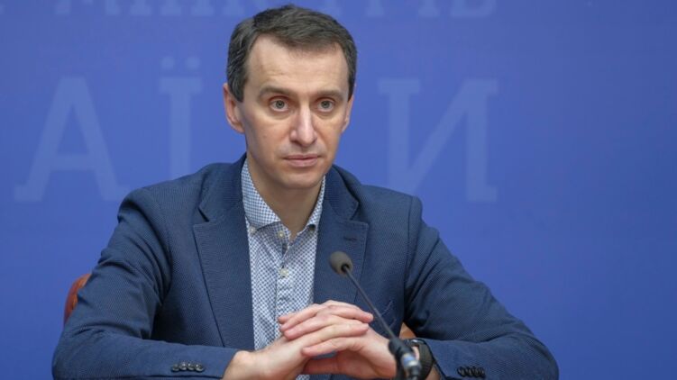 Украинцам присылают информацию с просьбой предоставить номер карты якобы для получения "Вовиной тысячи" от имени МОЗ. Фото: kmu.gov.ua