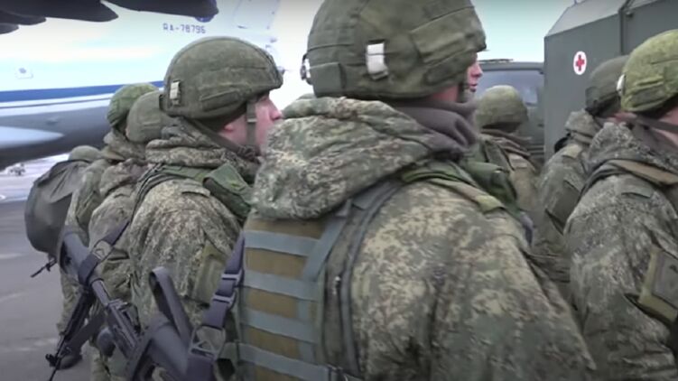 Военные ОДКБ проводят тренировки в Казахстане. Скриншот из видео