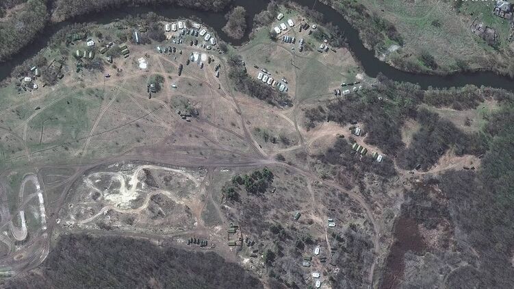 Спутники Maxar зафиксировали российскую технику в Белгородской области