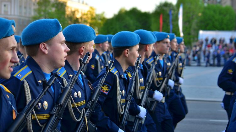 В российских городах отменили авиапарады из-за плохих погодных условий. Фото: Pixabay