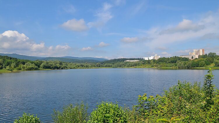 Власти города придумали, как бороться с теми, кто купается в озере. Фото: wikimedia.org