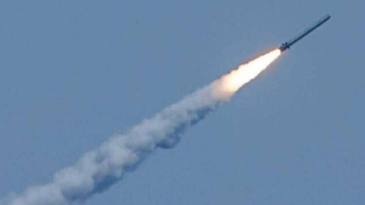 После ракетного удара по Киеву пострадал детский сад. Иллюстративное фото