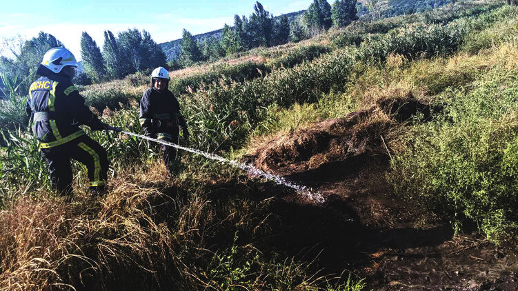 Сегодня киевлянам рекомендовали закрыть окна и ограничить пребывание на улице из-за горения торфяников. Фото: facebook.com/MNSKOB