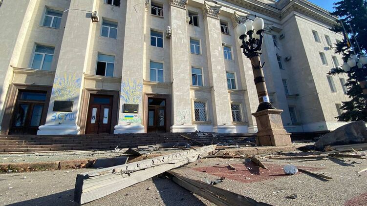 Последствия обстрела Херсонской ОВА. Фото: соцсети