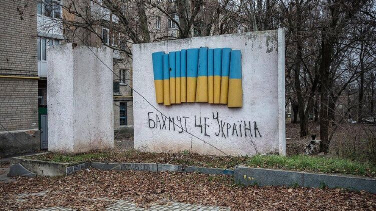 Атаки россиян в районе Бахмута стали менее интенсивными. Фото: t.me/V_Zelenskiy_official