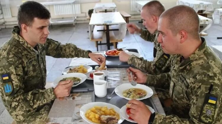 Питание военных. Фото: АрмияИнформ