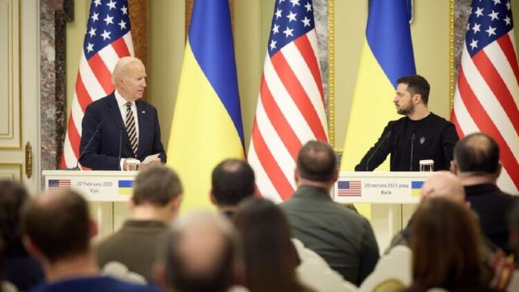 Президент США Джо Байден обіцяє Володимиру Зеленському підтримувати Україну. Фото: president.gov.ua