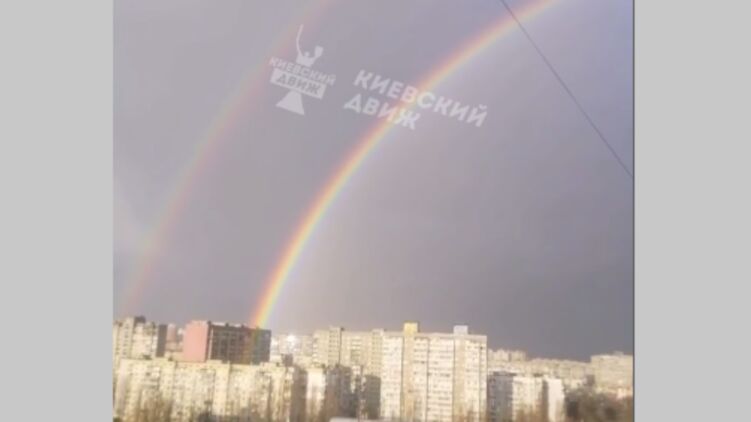 Подвійна веселка у Києві. Скріншот відео