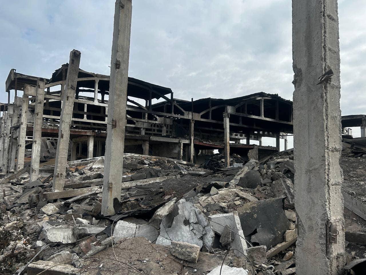 Наслідки прильоту по складу із зерном у Харківській області