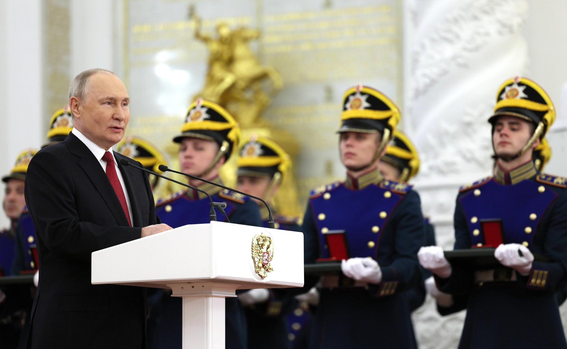 Путин общается с журналистами. Фото: kremlin.ru