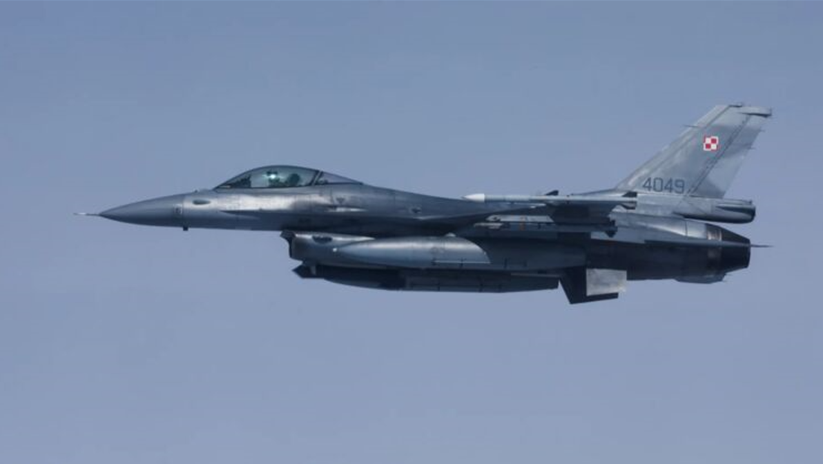 Истребитель F-16. Иллюстративное фото