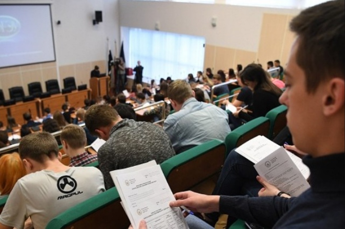 С 1 июля некоторые категории студентов потеряют право на отсрочку. Фото: иллюстративное
